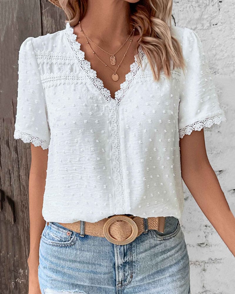 Selestina | Blusa para mujer con encaje y escote en V | Elegante