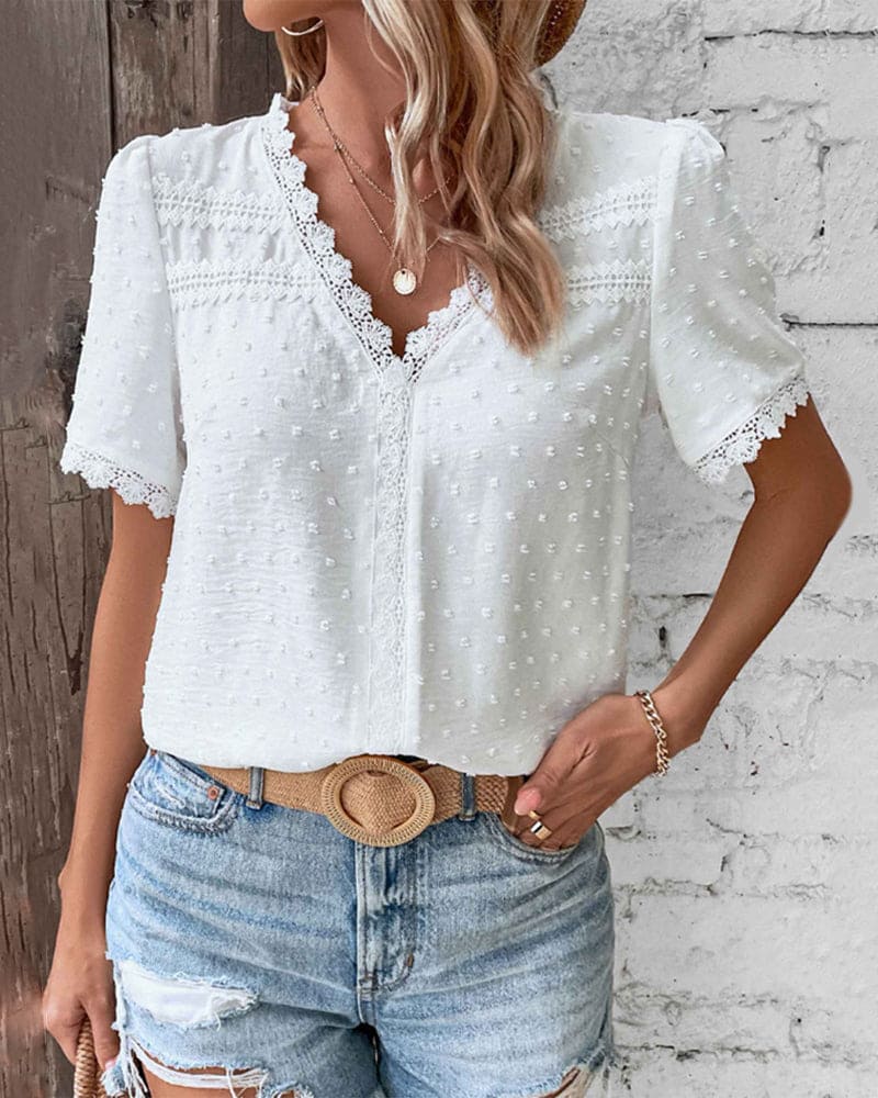 Selestina | Blusa para mujer con encaje y escote en V | Elegante