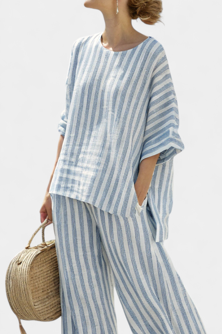 Leigh | Sofisticado top de lino a rayas azules y pantalones holgados
